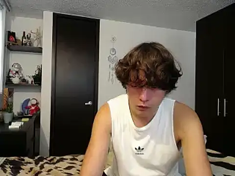 Santiago kiler online show from 03-08-25, 10:34