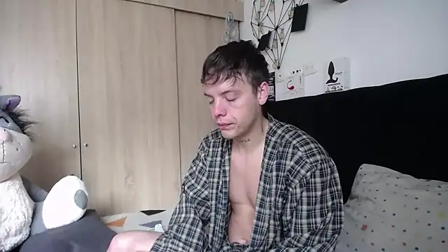 Santiago kiler online show from 09-19-25, 12:20