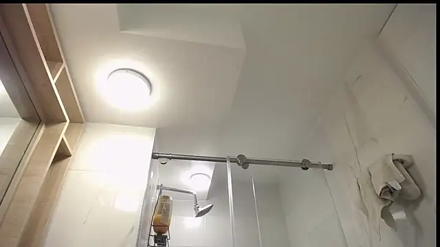 Santiago kiler online show from 10-18-25, 01:02