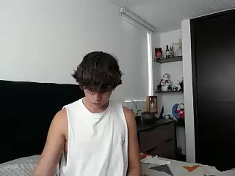 Santiago kiler online show from 02-22-25, 08:20