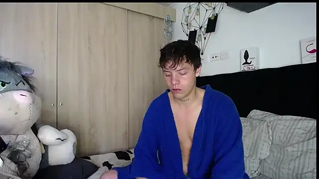 Santiago kiler online show from 11-06-25, 10:14