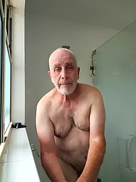 Snapshot of guywifi chatting on 02-07-26, 02:30 guywifi online show from 02-07-26, 02:30