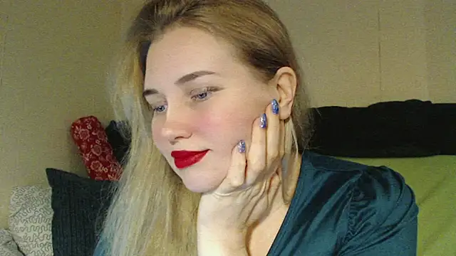 mmmPinUpGirl online show from 01-17-26, 06:00