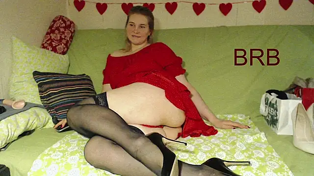 mmmPinUpGirl online show from 03-24-26, 12:10