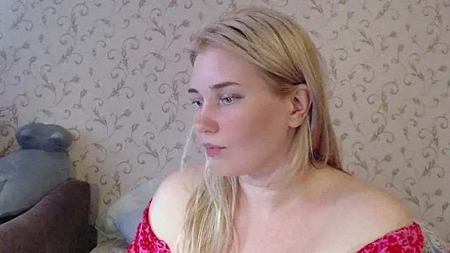 Snapshot of mmmPinUpGirl chatting on 07-12-26, 04:52 mmmPinUpGirl online show from 07-12-26, 04:52