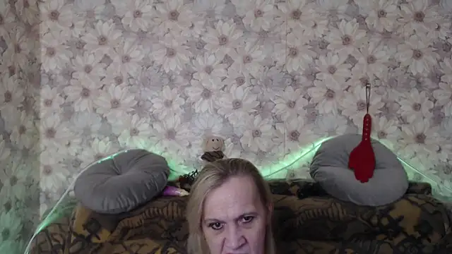 Snapshot of MissBekker chatting on 02-24-25, 05:54 MissBekker online show from 02-24-25, 05:54