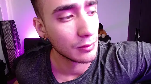 Snapshot of AlexRivera6 chatting on 01-20-25, 10:48 AlexRivera6 online show from 01-20-25, 10:48