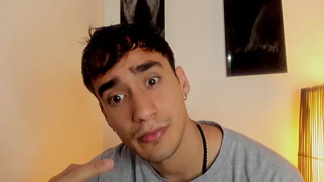 Snapshot of AlexRivera6 chatting on 09-14-25, 03:12 AlexRivera6 online show from 09-14-25, 03:12