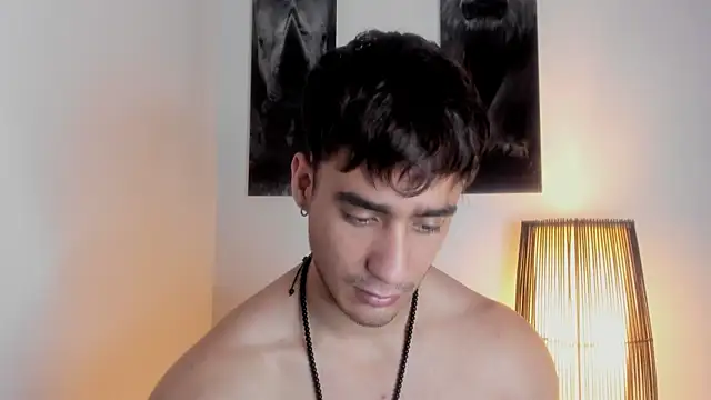 Snapshot of AlexRivera6 chatting on 10-11-25, 01:56 AlexRivera6 online show from 10-11-25, 01:56