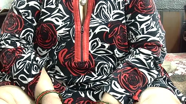 Kavya XX online show from 12-18-25, 03:38