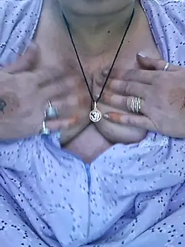 Kavya XX online show from 10-18-25, 01:07