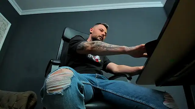 BrianHunts online show from 03-07-26, 05:03