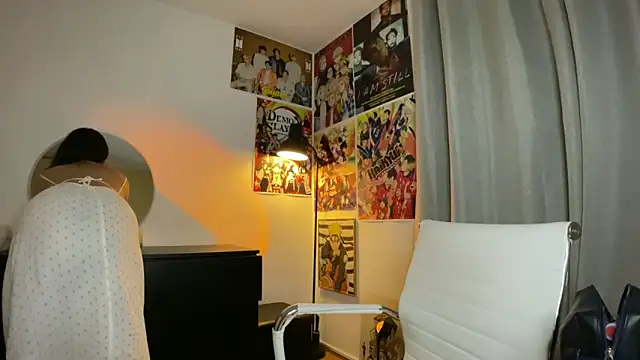 xSelena online show from 01-30-25, 01:33