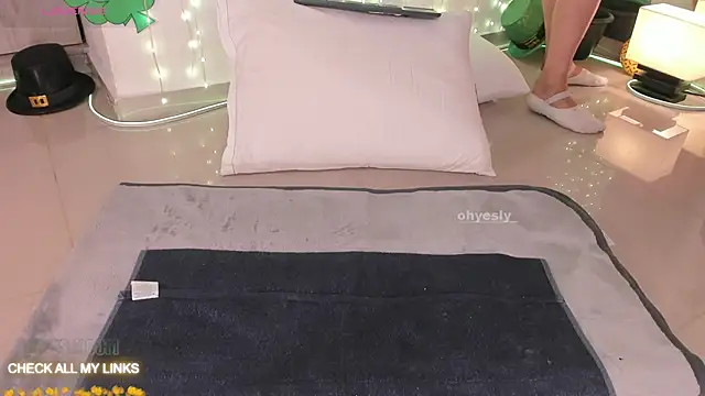 ohyesly  online show from 03-04-26, 10:12