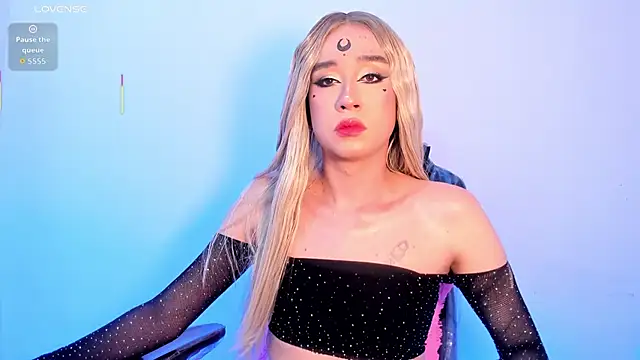 Chris boy  online show from 10-30-25, 04:33