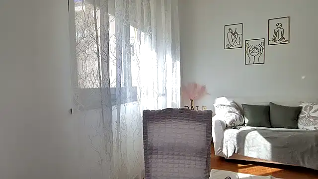 Snapshot of Daleliana chatting on 10-08-25, 09:00 Daleliana online show from 10-08-25, 09:00