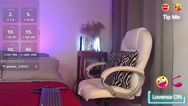 Snapshot of Naia_Ross_1 chatting on 01-31-26, 08:51 Naia Ross 1 online show from 01-31-26, 08:51