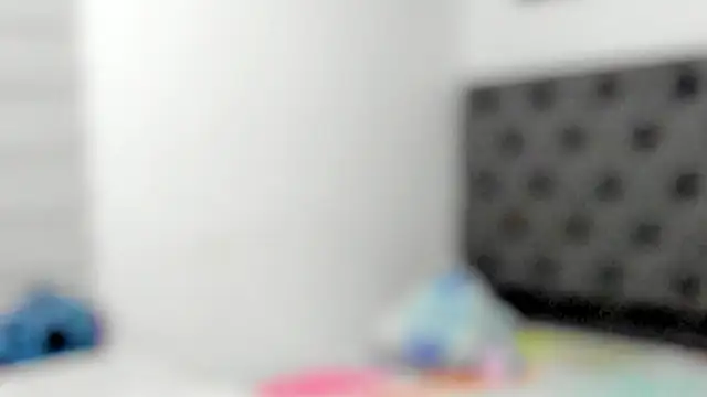 Elizabeth 18  online show from 12-05-25, 03:05