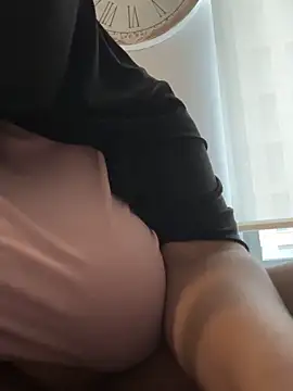 Submissive Arab online show from 05-09-26, 02:20
