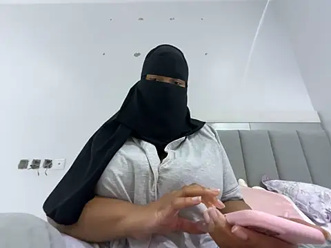 Submissive Arab online show from 02-07-25, 11:13