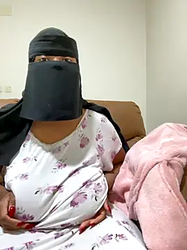 Submissive Arab online show from 10-10-25, 12:28