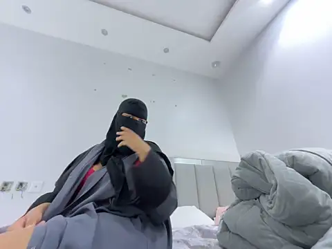 Submissive Arab online show from 12-27-24, 07:57