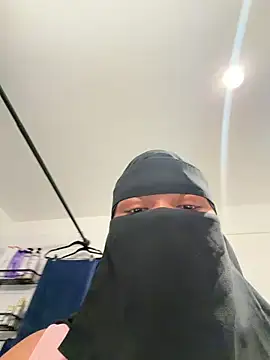 Submissive Arab online show from 05-17-26, 02:11
