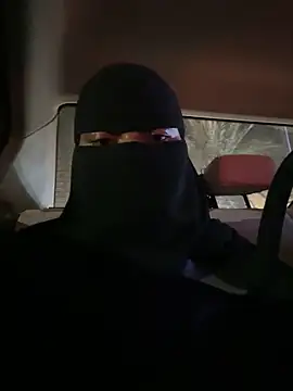 Submissive Arab online show from 02-15-25, 08:23