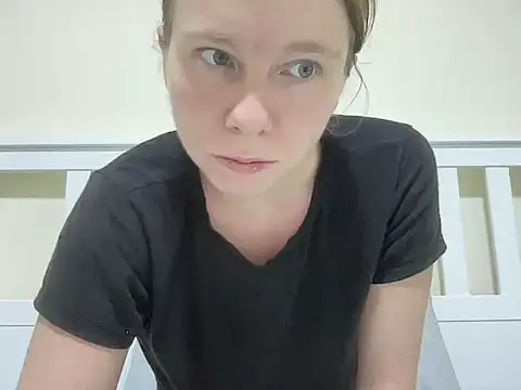 Snapshot of SweetLucy96 chatting on 11-12-25, 11:14 SweetLucy96 online show from 11-12-25, 11:14