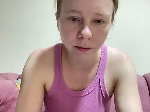 Snapshot of SweetLucy96 chatting on 09-09-25, 11:30 SweetLucy96 online show from 09-09-25, 11:30