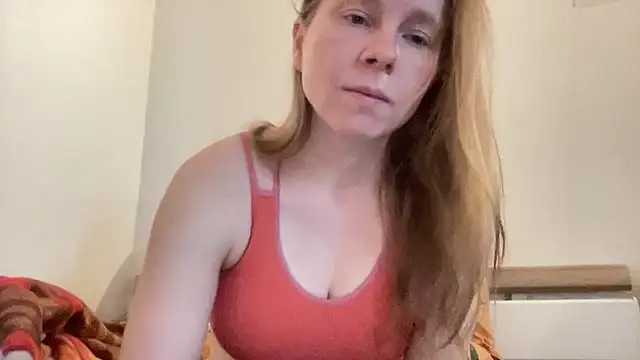 Snapshot of SweetLucy96 chatting on 03-19-25, 10:22 SweetLucy96 online show from 03-19-25, 10:22