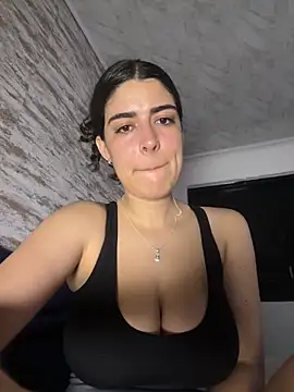  Niah  online show from 10-04-25, 01:07