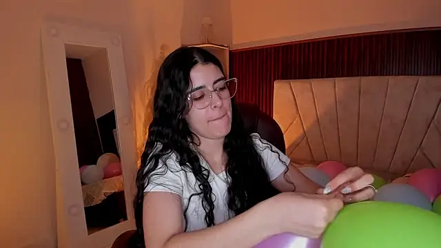  Niah  online show from 04-07-26, 09:05