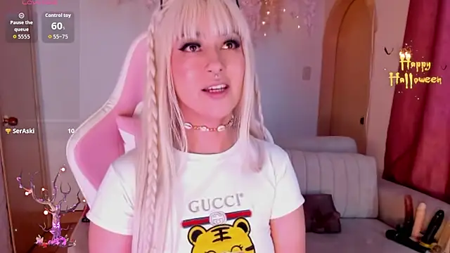 Mia-Bloom online show from 10-15-25, 11:24