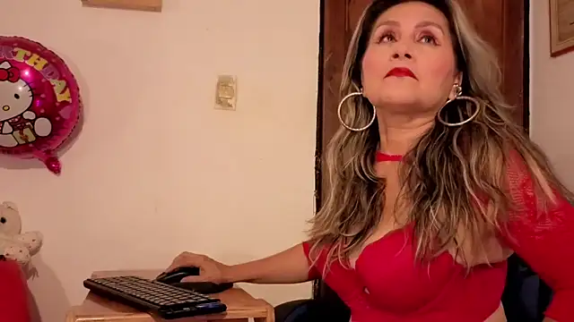 Snapshot of amandabakerx chatting on 06-18-26, 04:45 amandabakerx online show from 06-18-26, 04:45