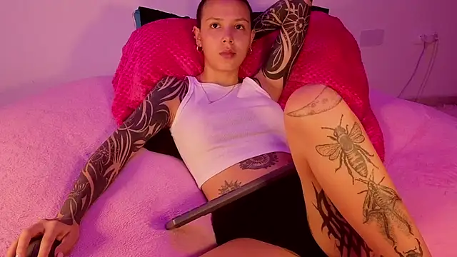 goddess vee  online show from 03-07-26, 03:02