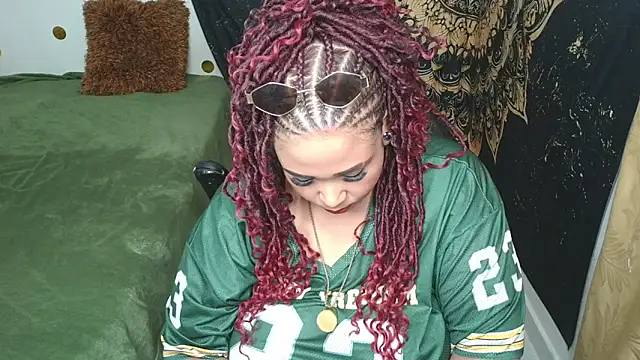 Amaranthagolldiie online show from 04-13-26, 08:57