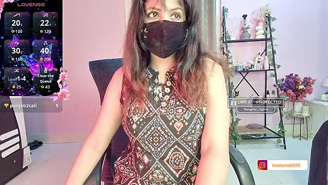 Snapshot of Naughty_nightz chatting on 02-11-26, 12:54 Naughty nightz online show from 02-11-26, 12:54