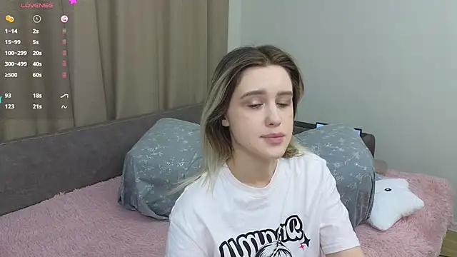 Snapshot of dusyastar chatting on 02-12-25, 03:38 dusyastar online show from 02-12-25, 03:38