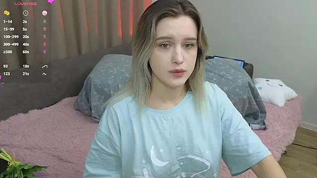 Snapshot of dusyastar chatting on 02-26-25, 02:59 dusyastar online show from 02-26-25, 02:59