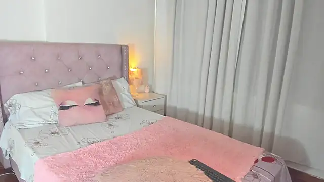 destinysweet21 online show from 04-11-26, 11:25