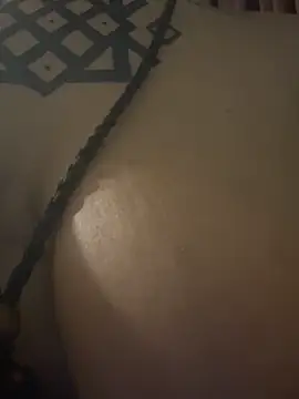 nickytheehawtie online show from 04-12-26, 03:59