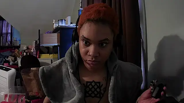 nickytheehawtie online show from 04-28-26, 06:23