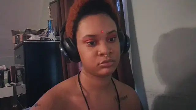 Snapshot of nickytheehawtie chatting on 02-15-26, 08:19 nickytheehawtie online show from 02-15-26, 08:19