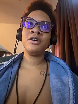 Snapshot of nickytheehawtie chatting on 02-27-26, 07:46 nickytheehawtie online show from 02-27-26, 07:46