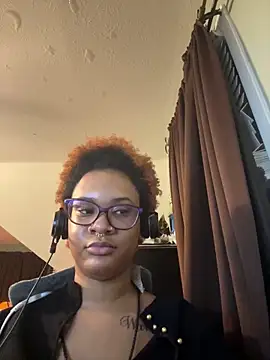 Snapshot of nickytheehawtie chatting on 02-21-26, 11:51 nickytheehawtie online show from 02-21-26, 11:51