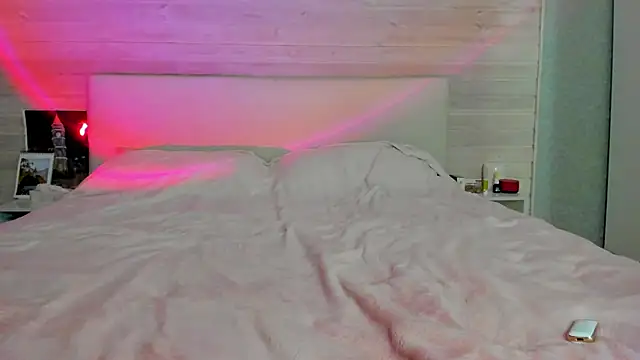 molly hunt  online show from 01-12-26, 05:53