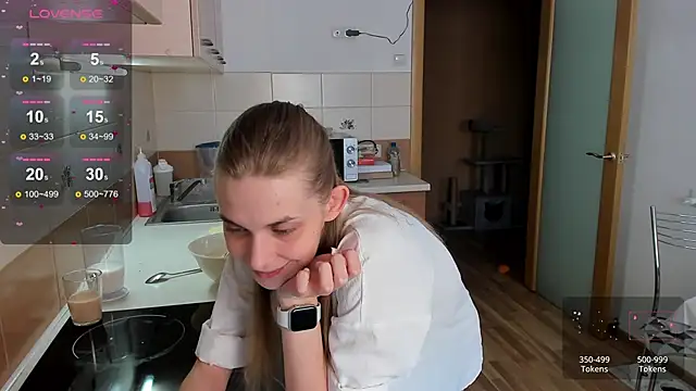 Snapshot of molly_hunt_ chatting on 03-14-25, 09:57 molly hunt online show from 03-14-25, 09:57