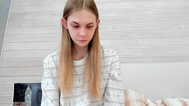 Snapshot of molly_hunt_ chatting on 02-27-25, 02:57 molly hunt online show from 02-27-25, 02:57