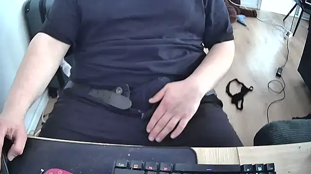 ChubbyTeen2003 online show from 04-24-26, 11:01